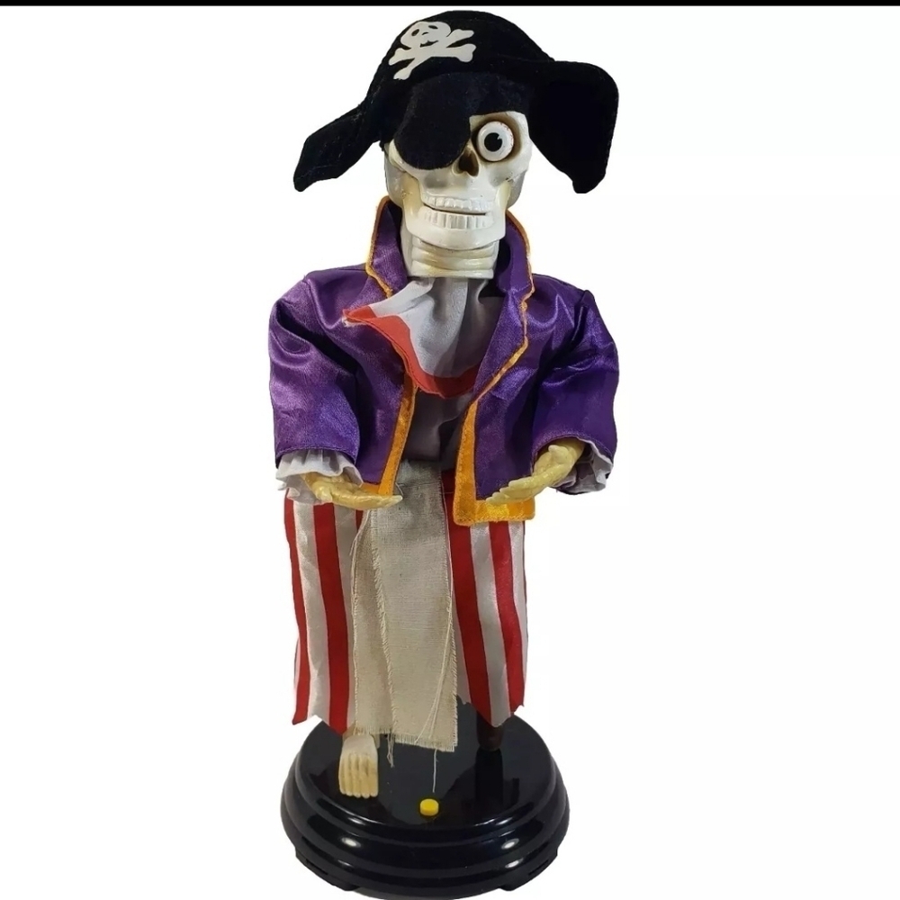 Vintage Gemmy Halloween Head-Beholder Pirate Skeleton Animatronic Skull